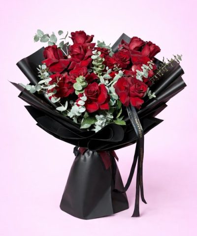Ανθοδέσμη με 15 Κόκκινα Τριαντάφυλλα "Royal Red"